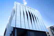 The state-of-the-art Advanced Manufacturing & Design Centre is our 5-star green star building for research