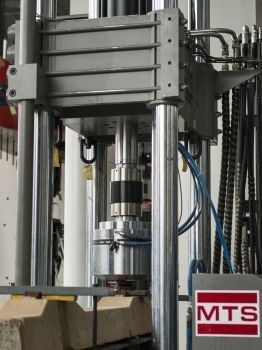 MTS 1MN Hydraulic Universal Testing Machine MTS 1MN Hydraulic Universal Testing Machine