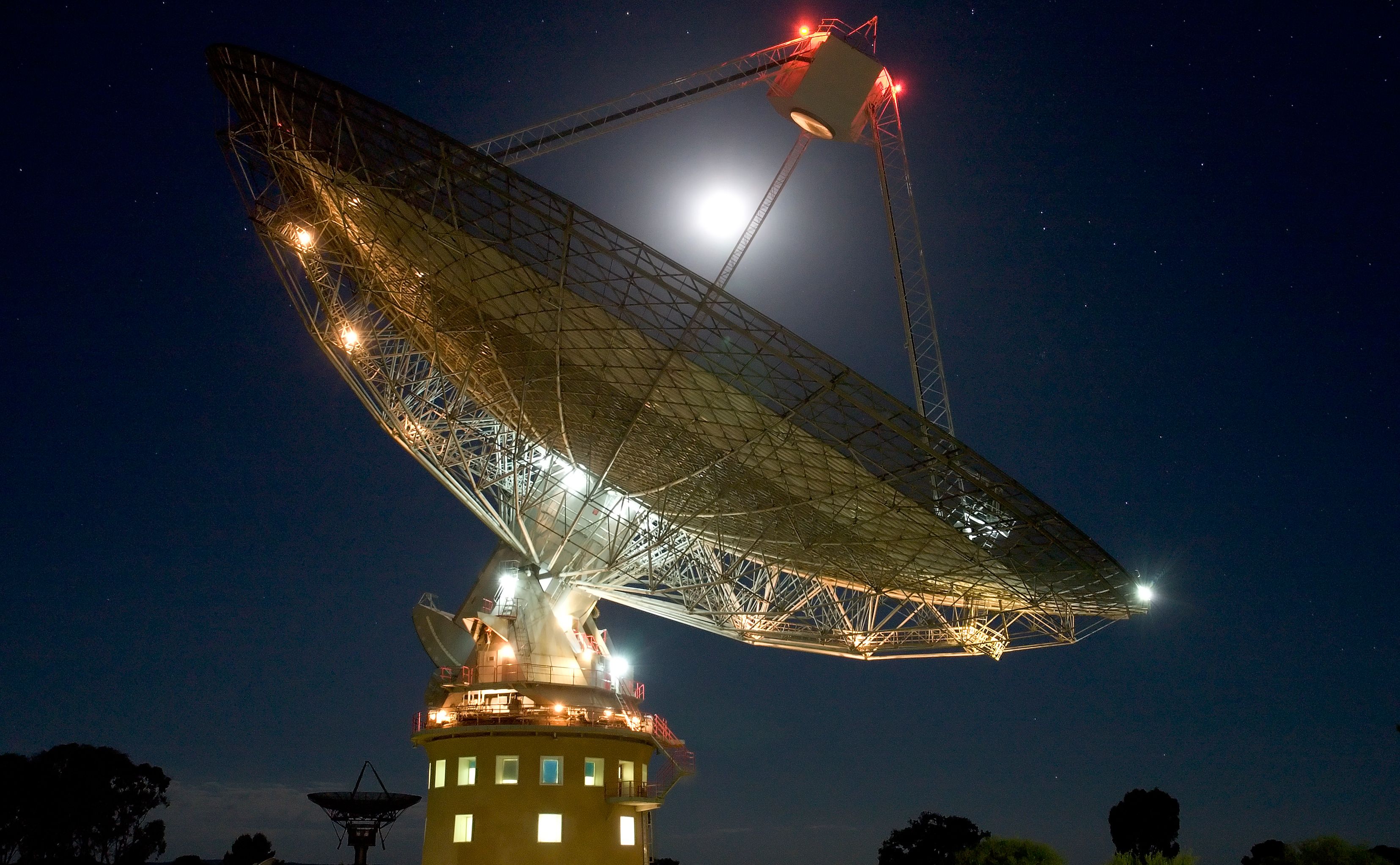 Satellite dish