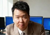 Swinburne physicist Dr Weibai Li has received a Discovery Early Career Researcher Award from the Australian Research Council