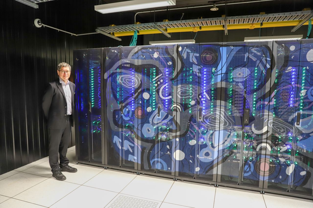 Matthew Bailes with new supercomputer (small)