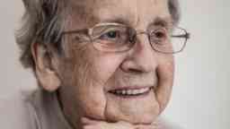 Dr Kath Watson AM, Bachelor of Arts and Diploma of Education alumna and Founder of the Kath Watson Scholarship for Women