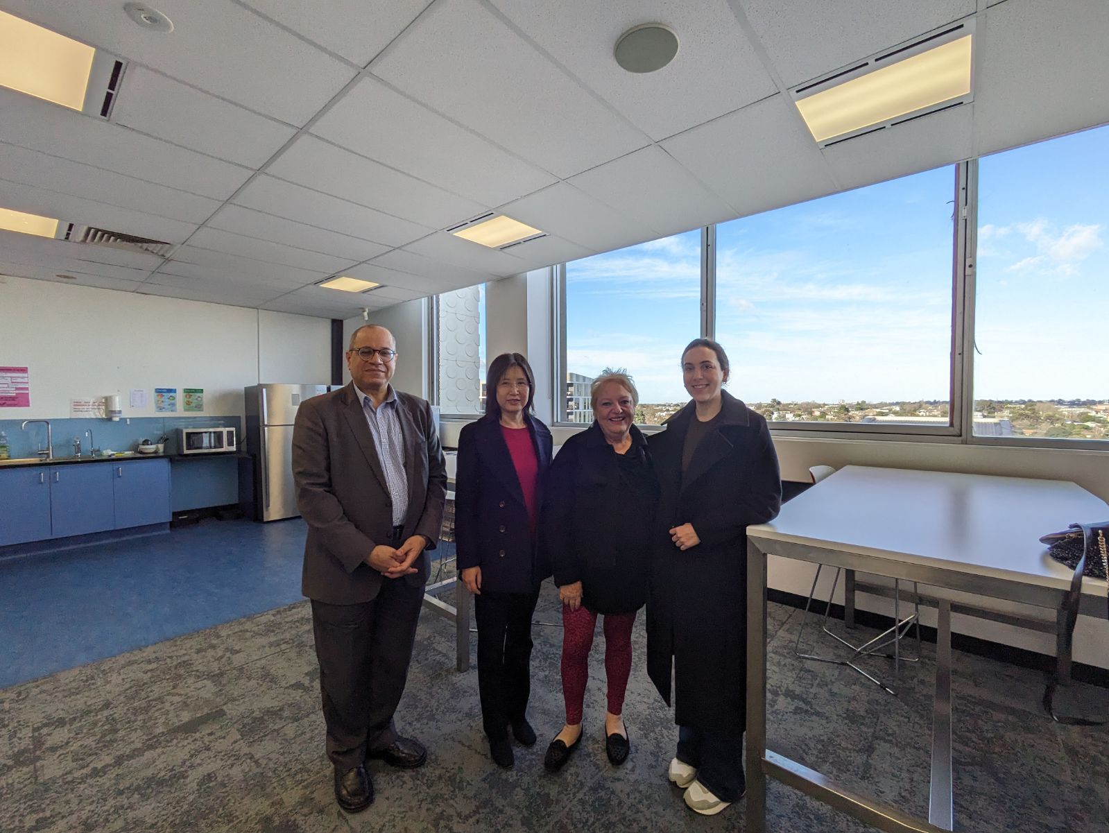 Scholarship recipient Randa Ibrahim with donor and engineering staff Scholarship recipient Randa Ibrahim with donor Marisa Iovenitti and engineering staff